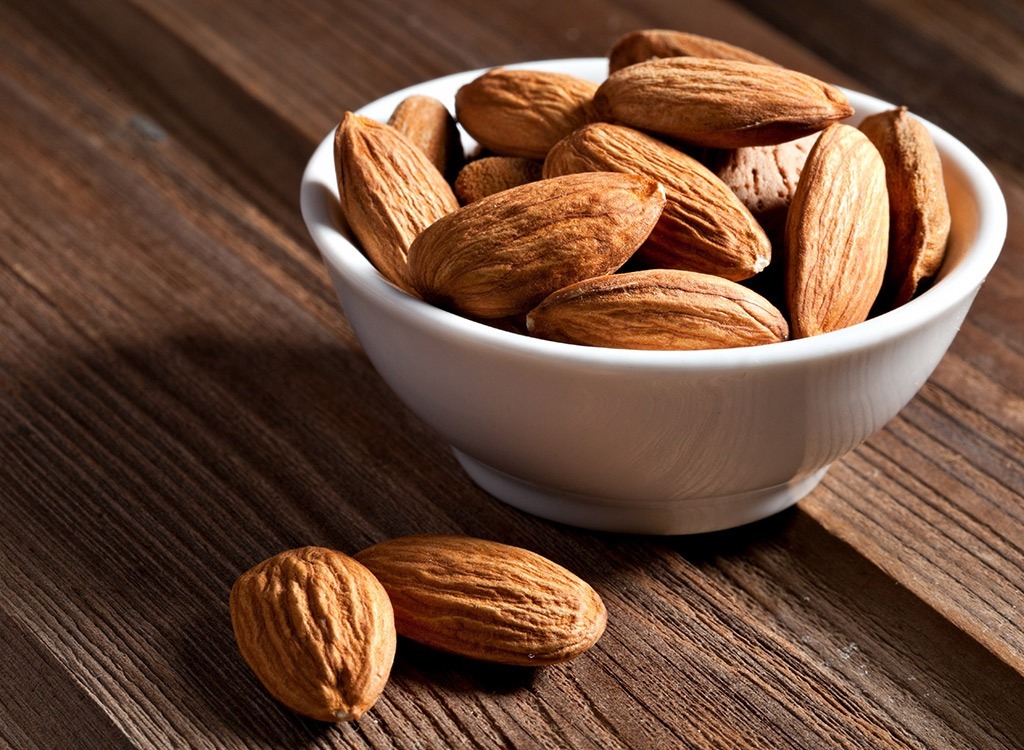 bowl of raw almonds