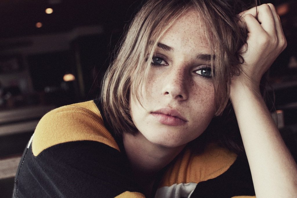 Maya Hawke | 13 Interesting Facts about Maya Hawke | Her Beauty