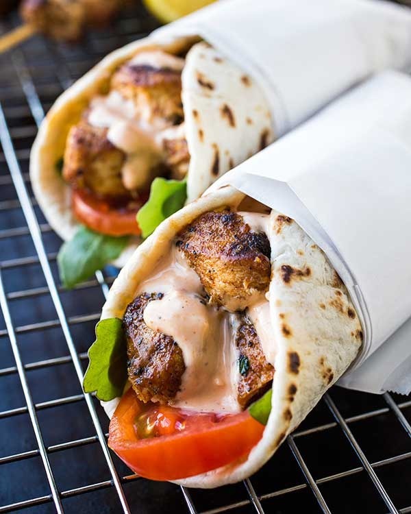 grilled lemon chicken flatbread wraps