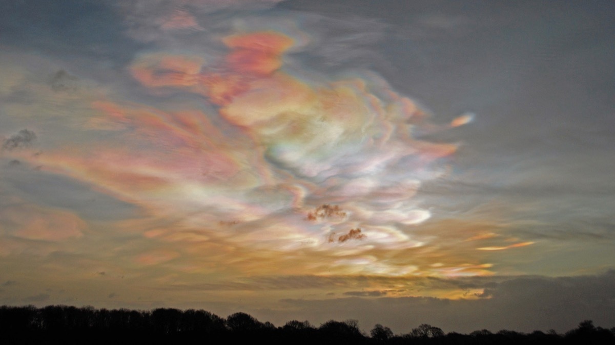 nacreous clouds, enagland, rare events