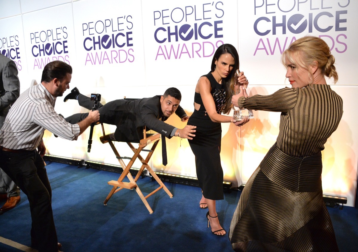 mannequin challenge at the people's choice awards