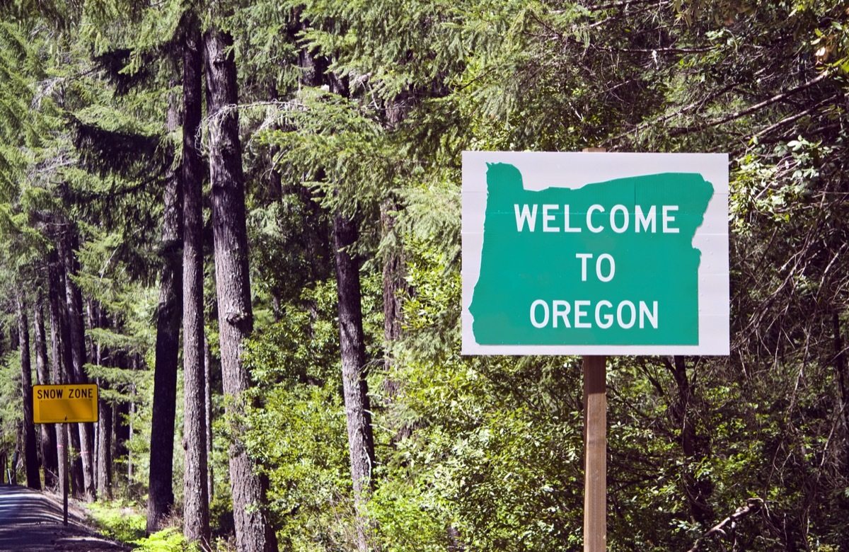 oregon state welcome sign