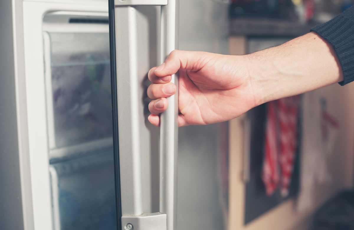 hand opening freezer