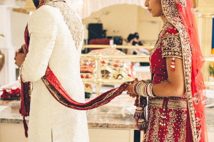 sexist_indian_wedding_traditions_that_need_to_be_banned_10