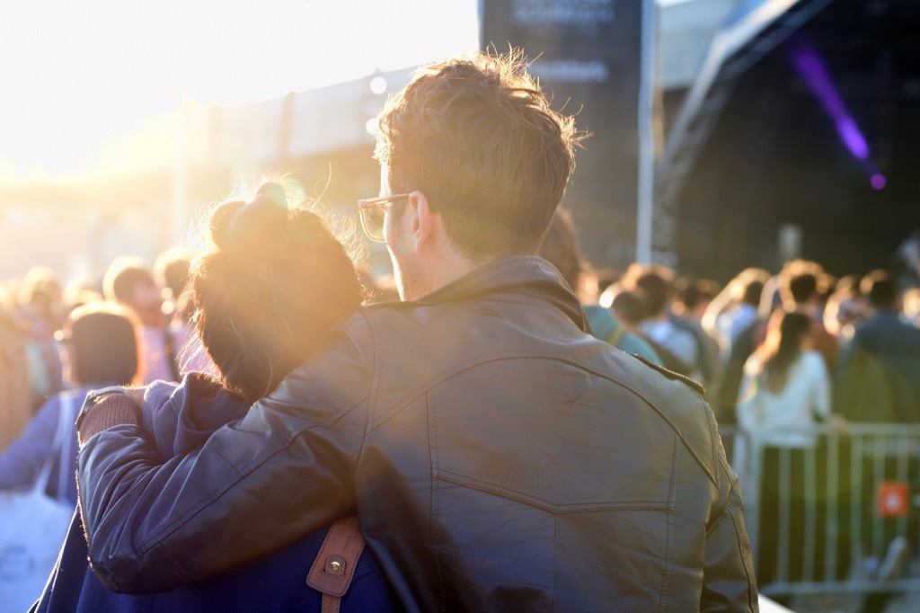 listening to music can help couples relax