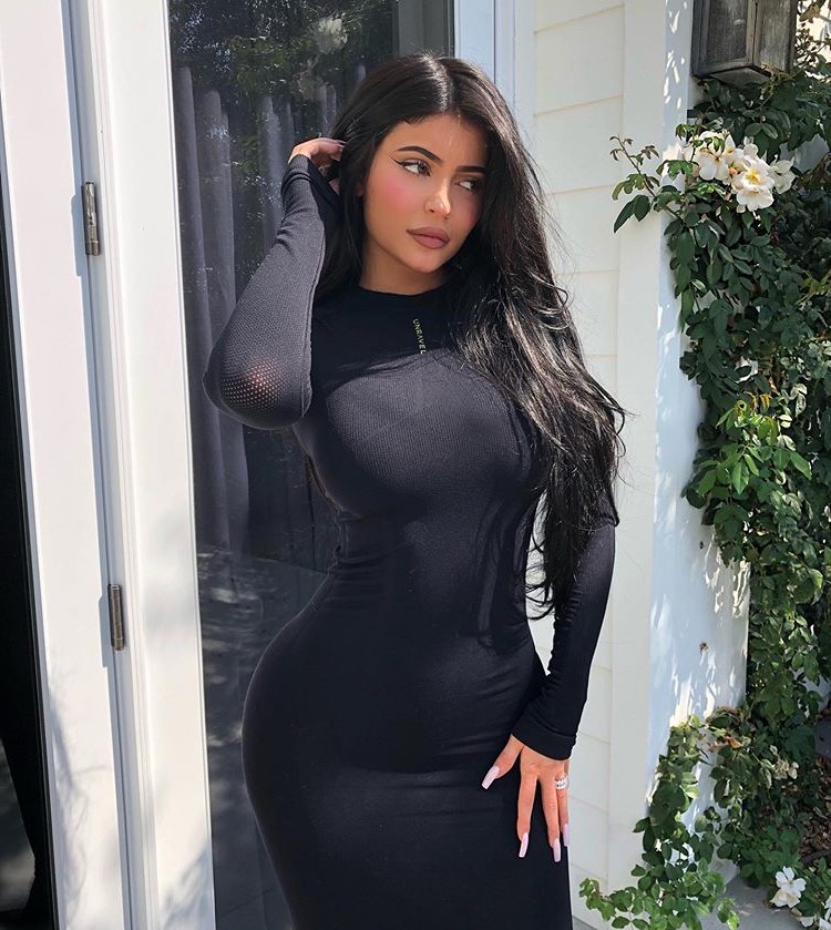 Kylie Kardashian | 14 Most Followed Celebrities on Instagram in 2019 | Her Beauty