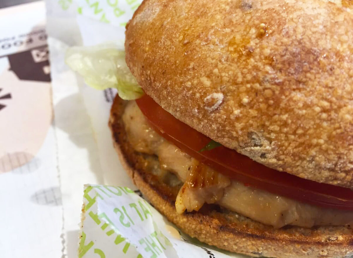 a&w grilled chicken sandwich