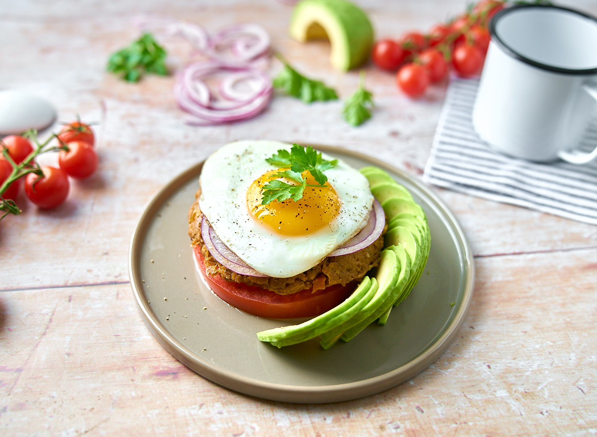 plant based california veggie burger with egg