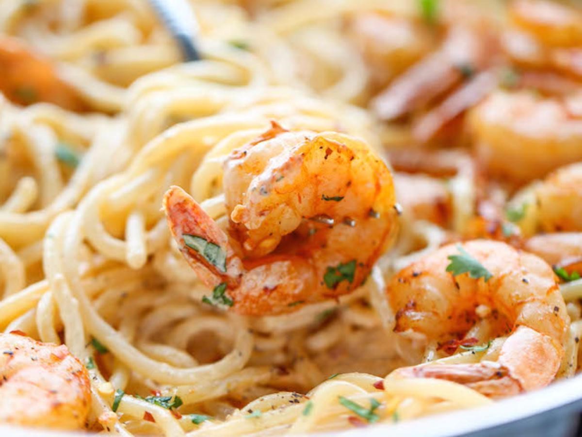 Bang Bang Shrimp Pasta | 12 Easy But Delicious Shrimp Recipes | Her Beauty