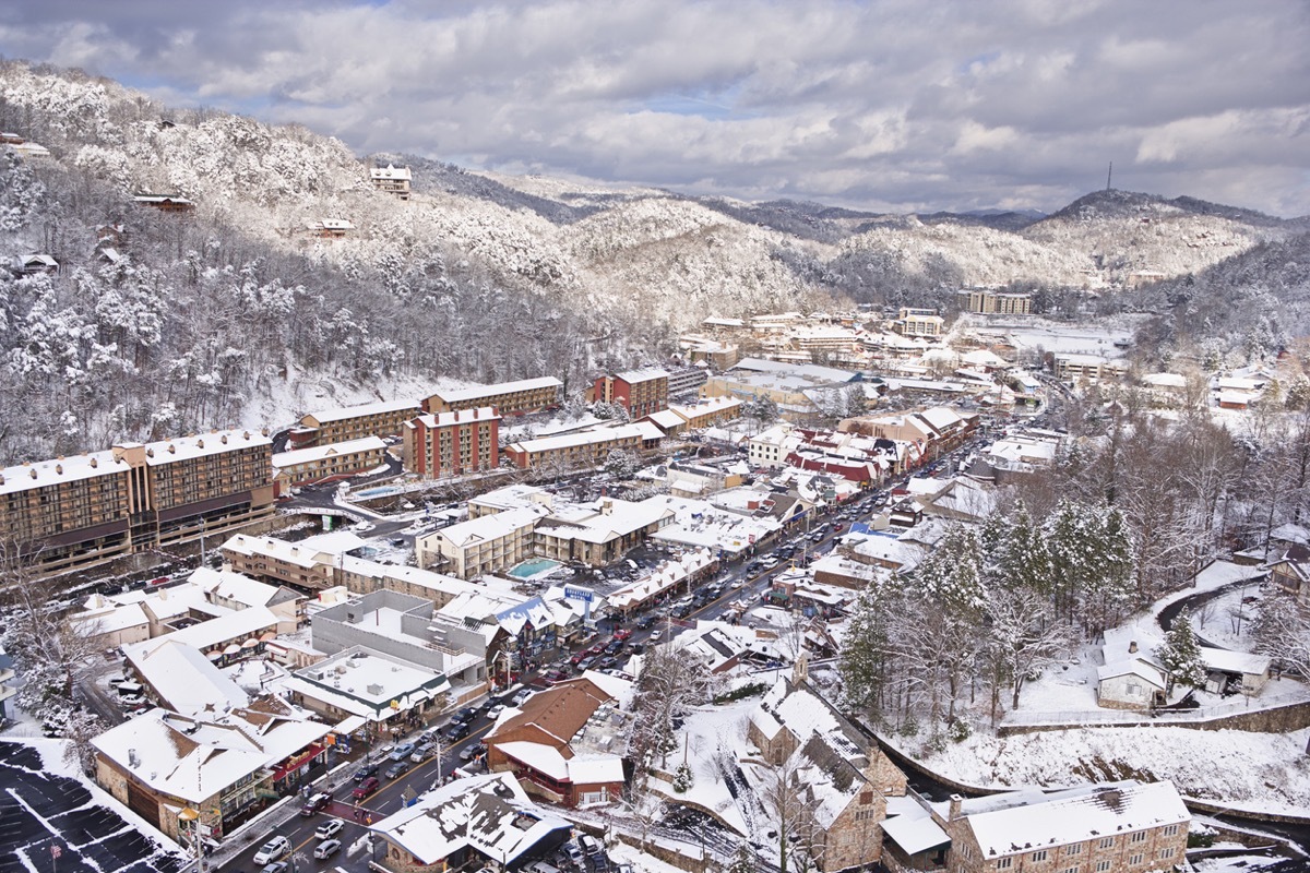 snow covered gatlinburg tennessee