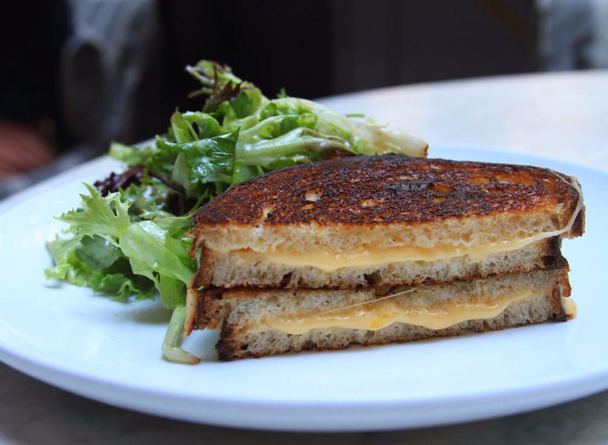 3 arts club cafe chicago grilled cheese