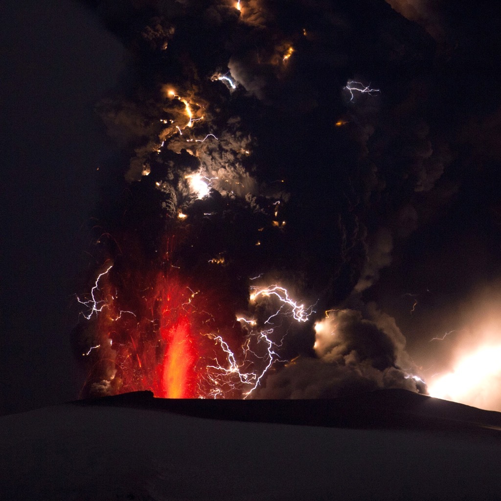 Volcanic Lightning Eyjafjallajokull photos of rare events