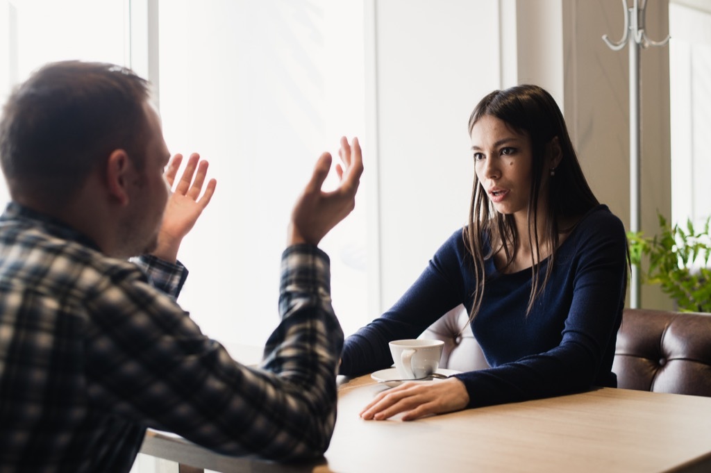 couple getting in an arguement, signs of cheating