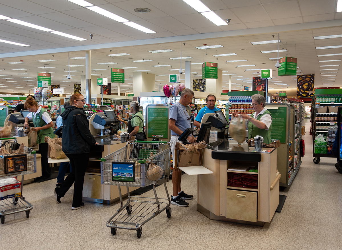 publix checkout lines