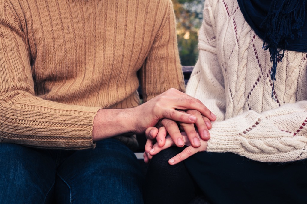 Couple Holding Hands what women want to hear