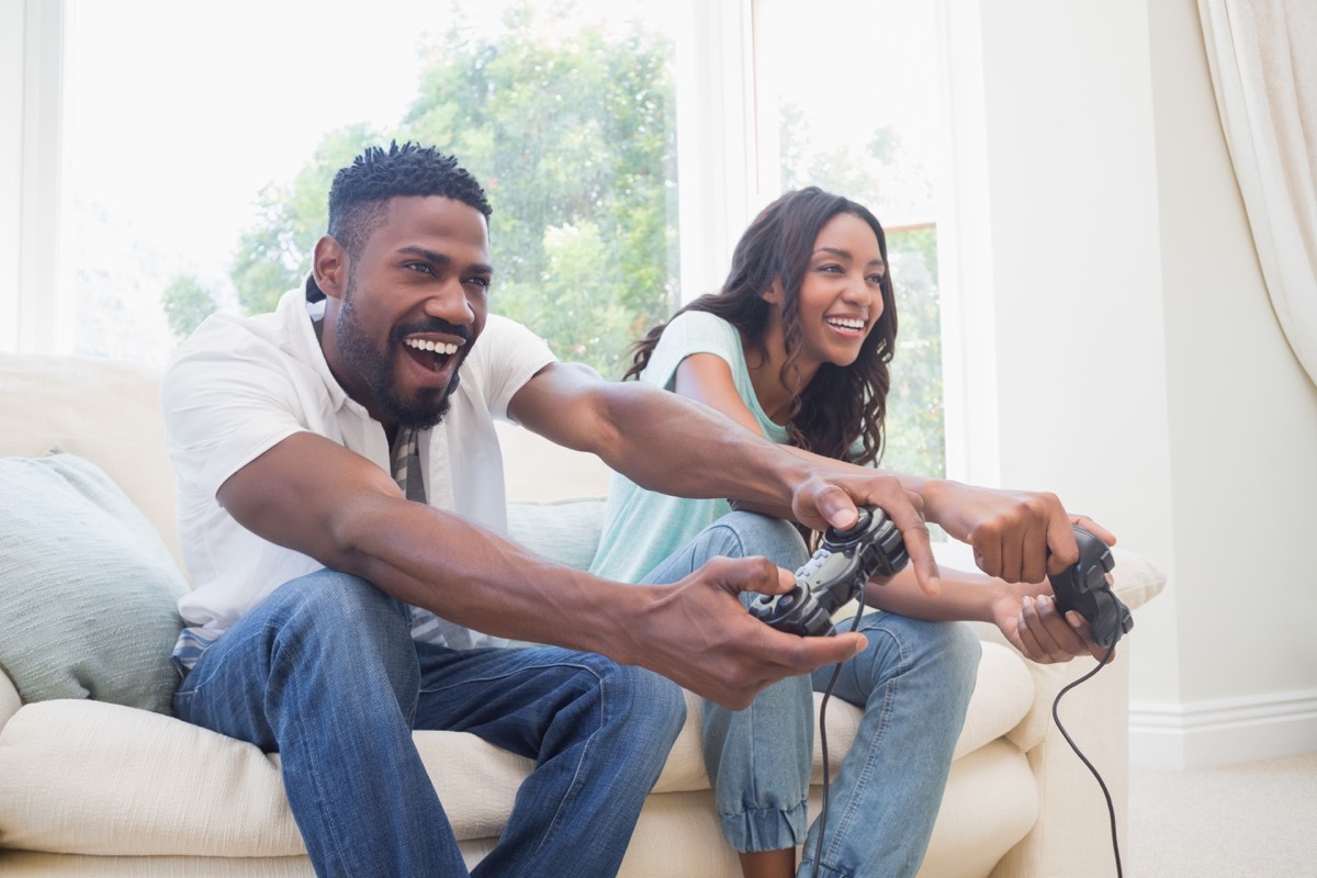 couple playing video games