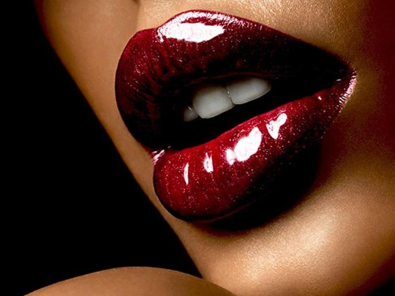 best-ways-to-wear-dark-lipstick-02