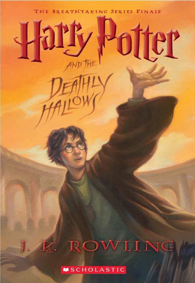 Harry Potter and the Deathly Hallows book cover