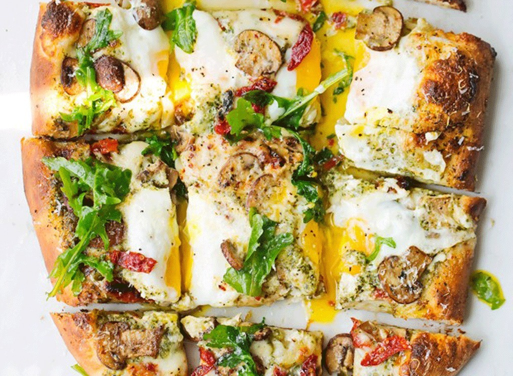 Breakfast pizza