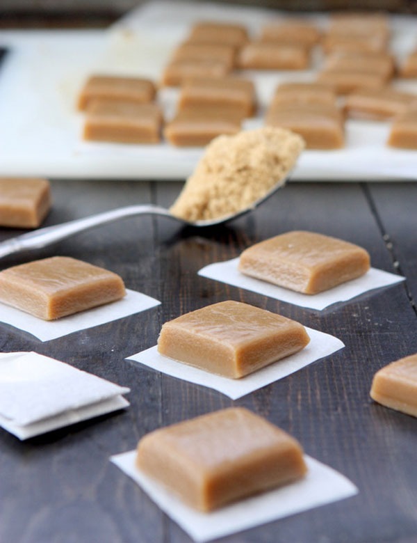 BROWN SUGAR JASMINE TEA CARAMELS