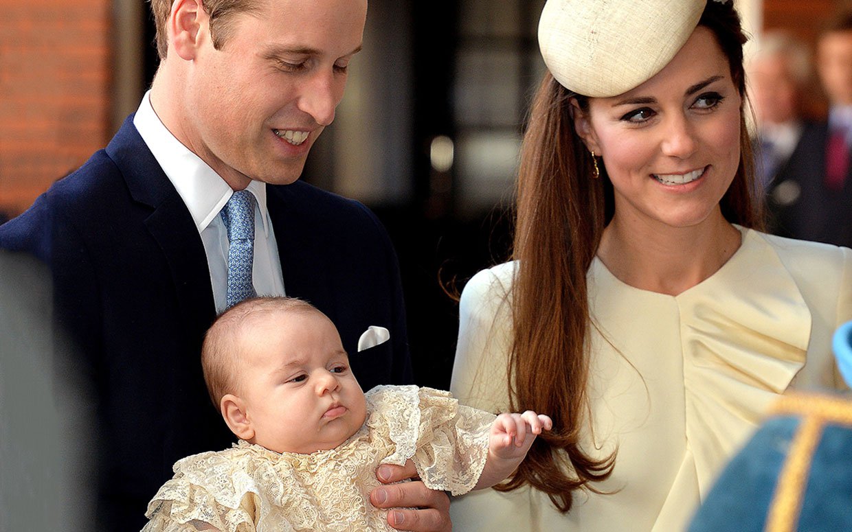 Prince George and Princess Charlotte - Perfect Portraits of Royal Babies 11