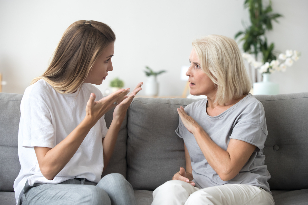 Woman arguing with mother things you should never say to a single parent