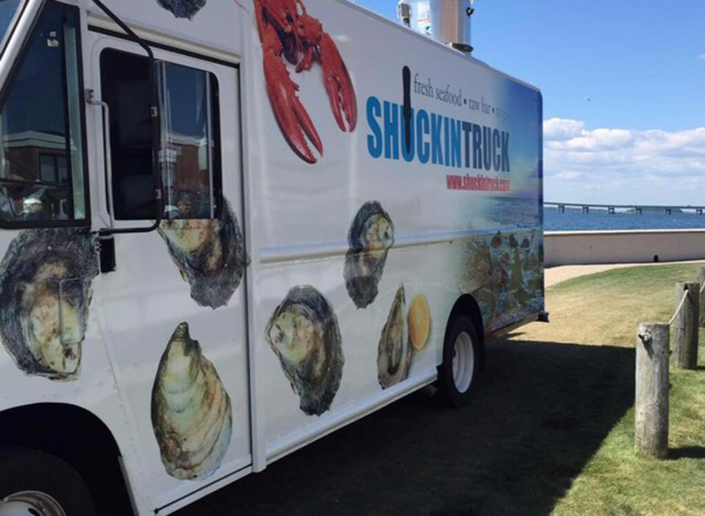 Shuckin truck food truck