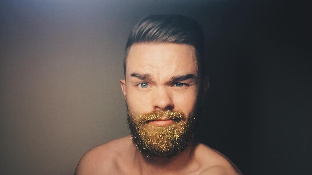 13_spectacular_glitter_beards_on_instagram_10