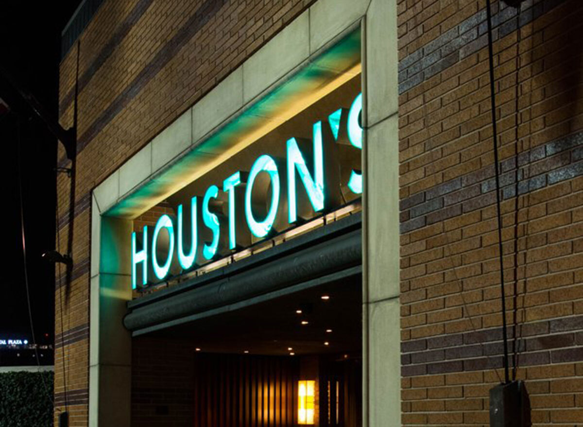 Houston's restaurant