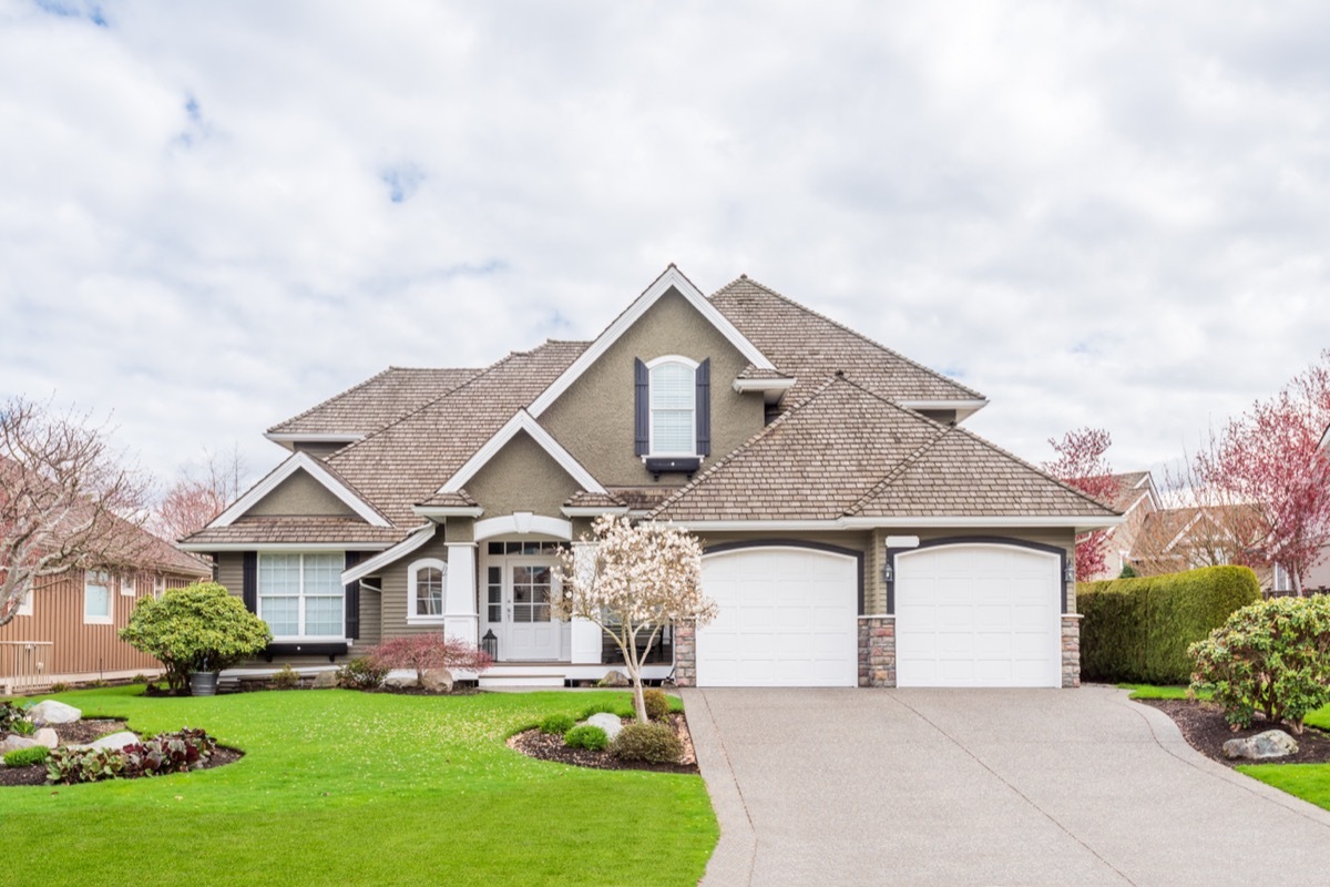 Houses in suburb at Summer in the north America. Luxury houses with nice landscape.